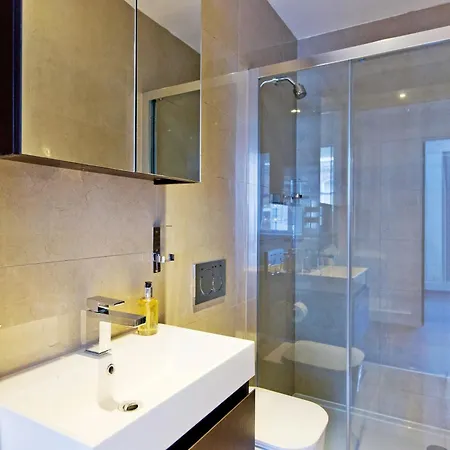 Imperial Liverpool Street Apartments London Exterior photo