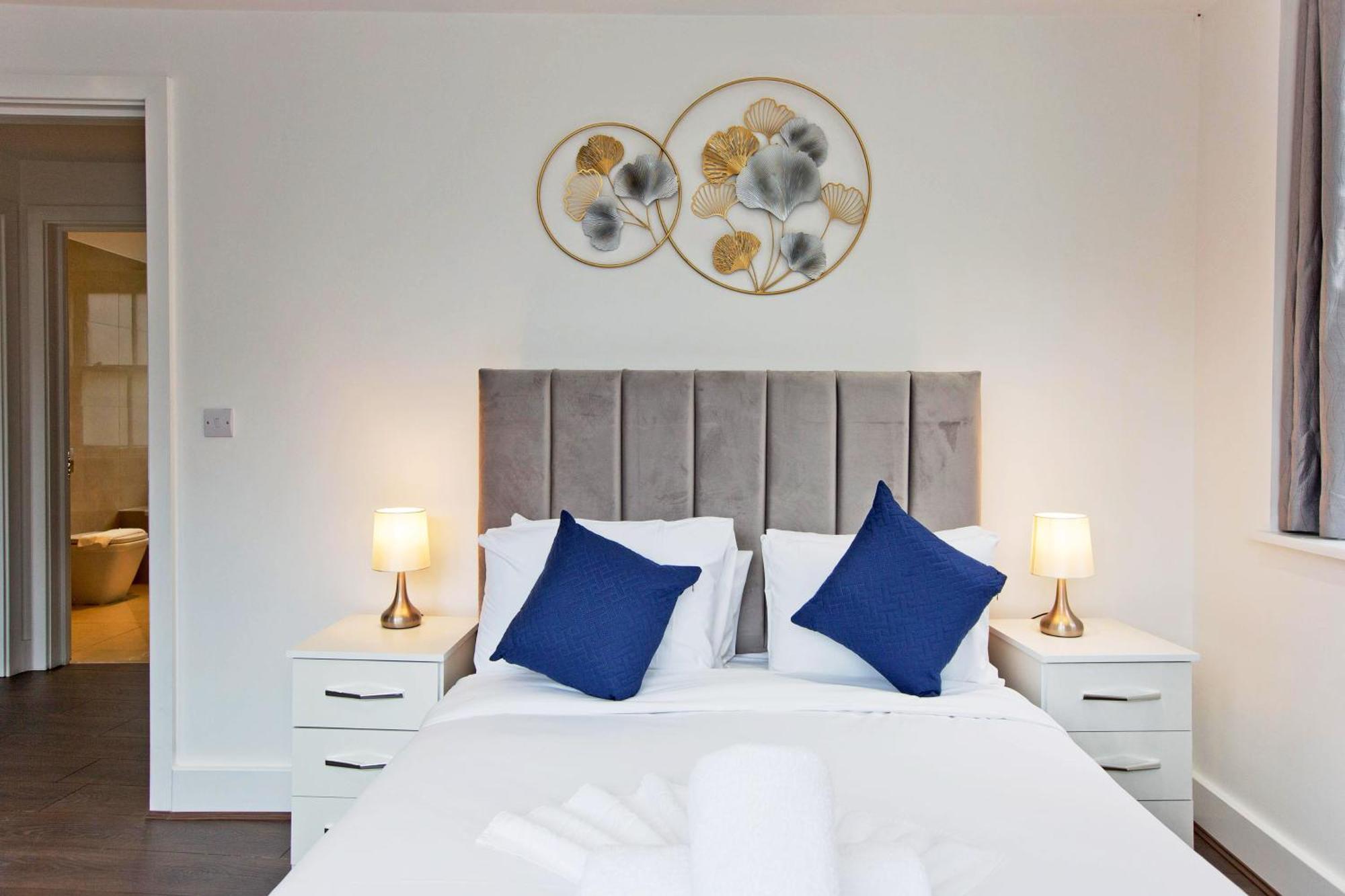 Апартаменты Imperial Liverpool Street *